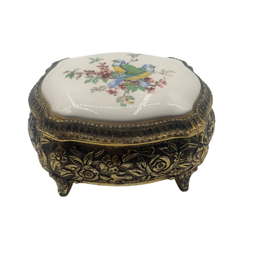 VTG Jewelry Trinket Music Box Porcelain Robins Made in Japan Floral Porcelain